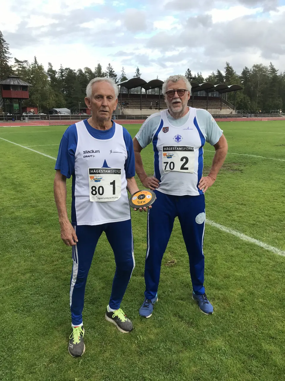 Ingvar Lindqvist och Kjell Andersson försvarade IFK Lidingös färger i veteran-SM i kastfemkamp