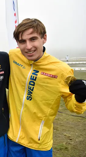 Margareat Färnström var första IFKare i landslaget. Simon Sundström den som senast hade på sig landslagsdressen. Margaretabild ur IFKs arkiv och Simonbild från DECA Text & Bild