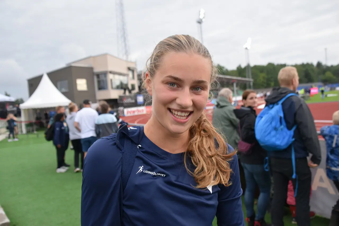 Alice Lindgren visade sitt allra bästa jag när hon satte nytt klubbrekord i F16 och blev femma på SM i Norrköping. Foto: Janne Åkerblom