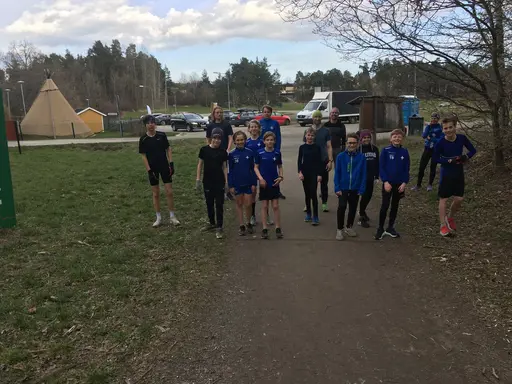 Starten i början av Grönstabacken och målgången några meter framflyttad