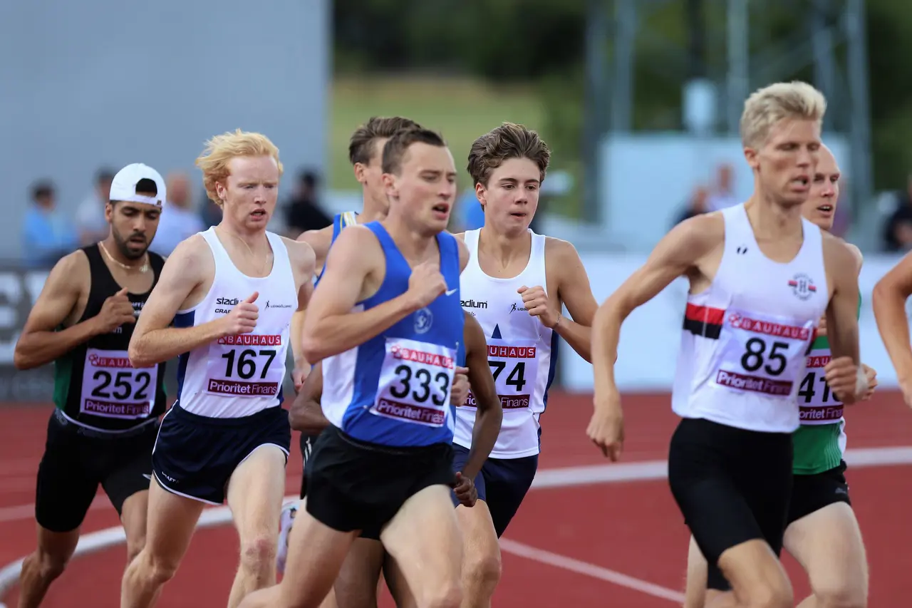 Kalle Ottfalk gjorde en mycket lyckad SM-debut när han som 16-åring tog sig till final på 1500m, en final i vilken han blev sjua! Foto: Christer Klinth