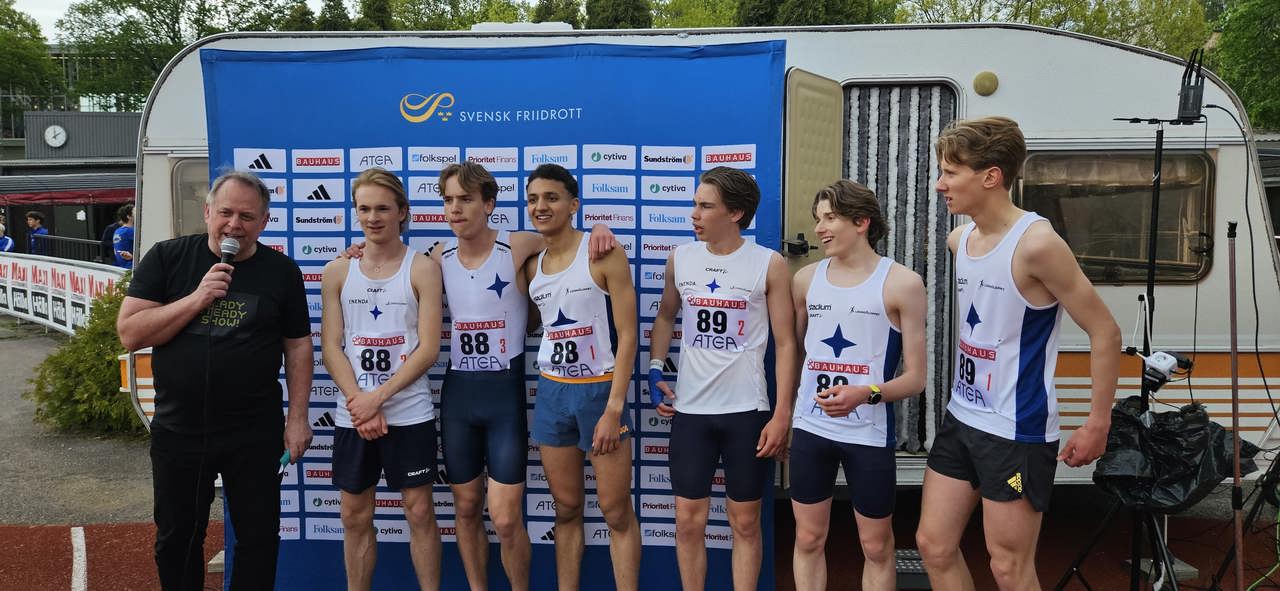 Det blev intervjuer i Friidrottskanalen.se med sex IFKare efter målgång i P17 3x800m. Foto: Lotta Hellstrand