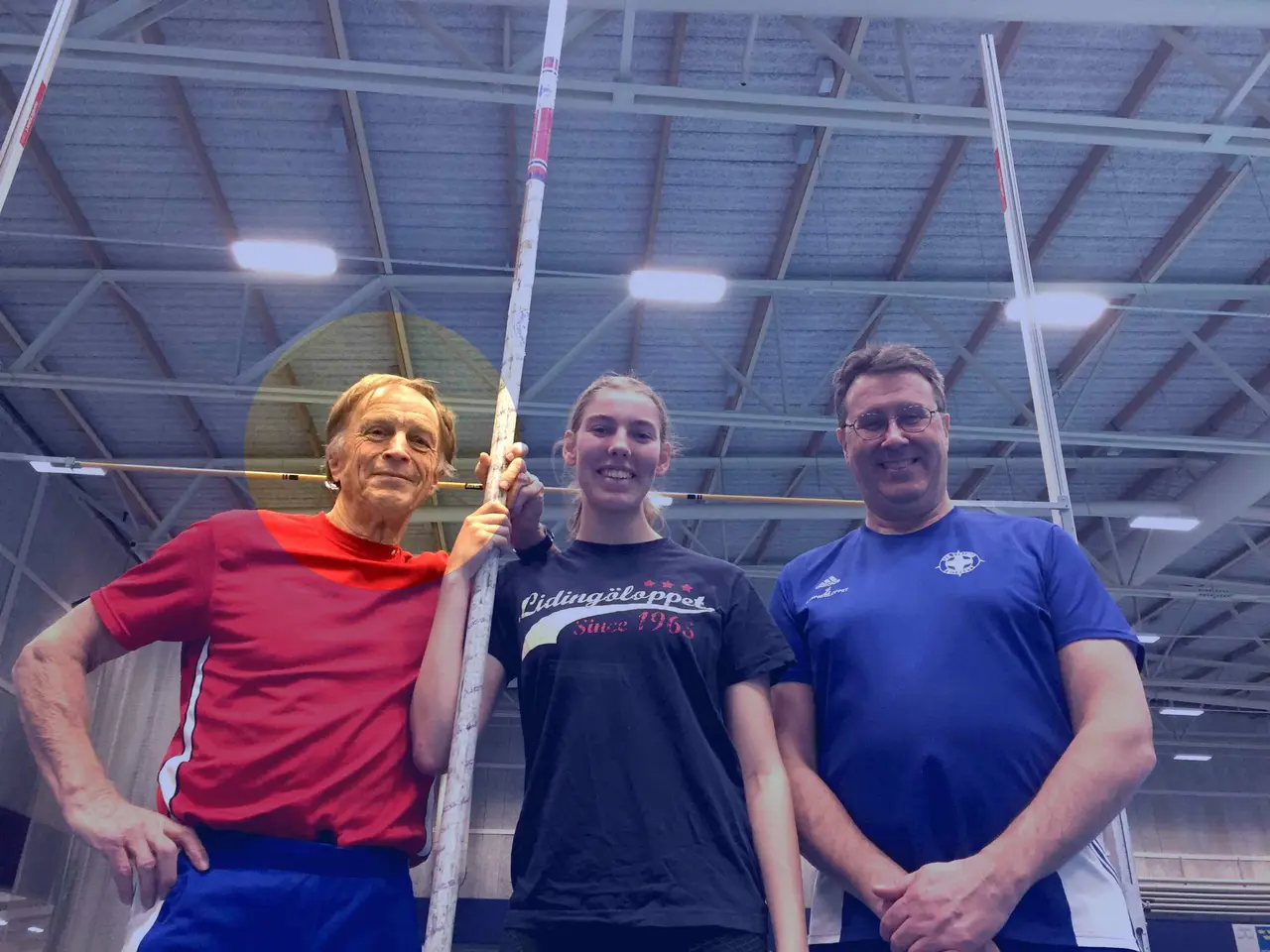 Hasse Lagerqvist, här tillsammans med Johanna Hellman och Robert Eliasson i mars 2018. Foto Janne Åkerblom