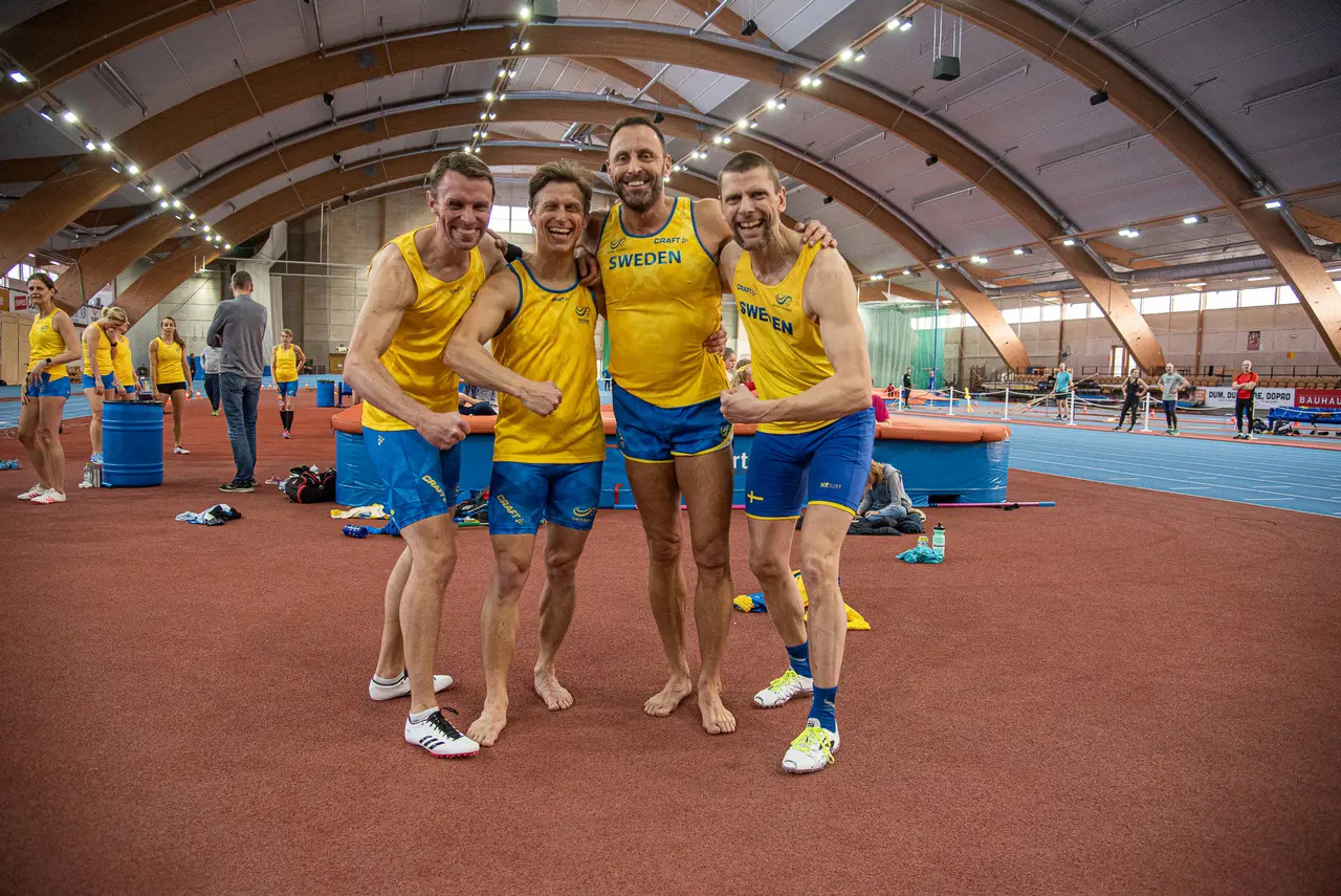 Ett av tre världsrekordlag – Magnus Nilsson, Hjalmar Didriksson, Mattias Sunneborn, Patrik Hägg. Foto: Christer Schapiro/Redhorse Photo