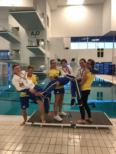 Axel, Elna, Erik, Arvid, Lina och Sanna var alla en del av det svenska landslaget