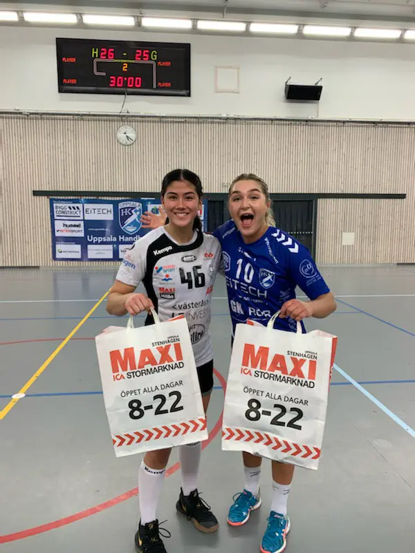 Hannele Limjoco Diaz (VästeråsIrsta) och Filippa Engström (Uppsala) fick pris som matchens bästa spelare i respektive lag.