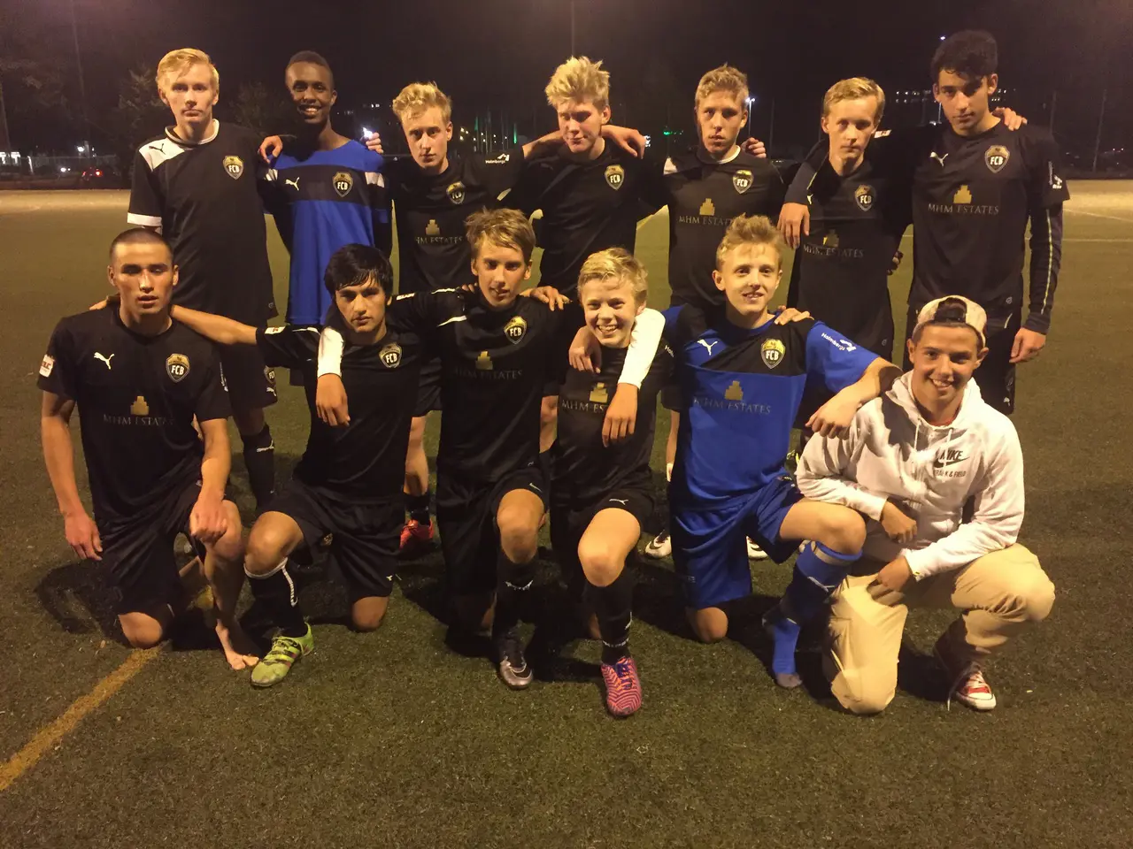 P16 upp i serieledning på FCBs 6-års dag