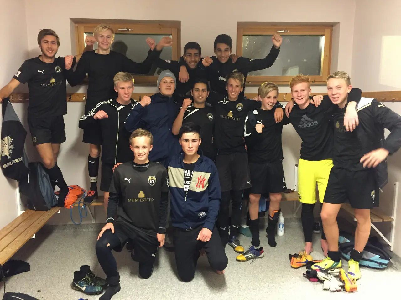 P16: Överst fr vänster Joel, Anton Abbe, Alex Mitten fr v Martin, KB, Ossi, Daniel, Emil, Simon, Leo Sittande fr v Linus, Aman