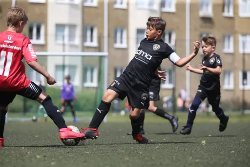 Solskensfotboll när P2012 gästades av duktiga LB07