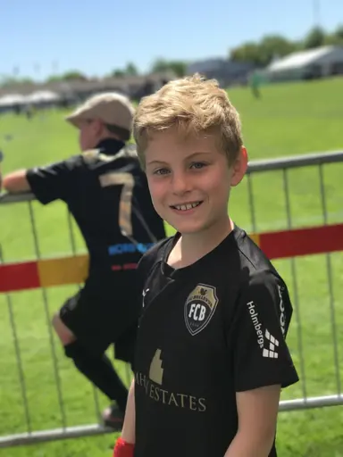 FCBs P07 talanger njuter av soliga fotbollsdagar i Halör Cup