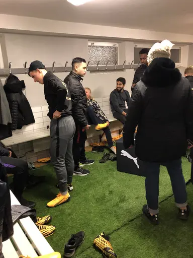 Välkomna 40 % från 17-19 IDAG. 