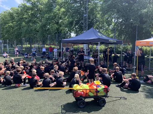 Glad Midsommar önskas alla i FC Bellevue familjen!