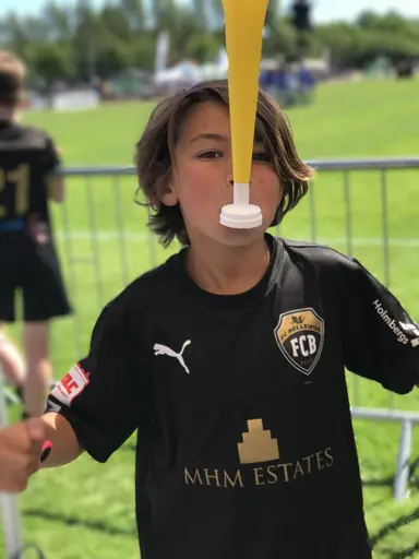 FCBs P07 talanger njuter av soliga fotbollsdagar i Halör Cup