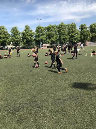 Glad Midsommar önskas alla i FC Bellevue familjen!