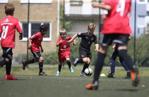 Solskensfotboll när P2012 gästades av duktiga LB07