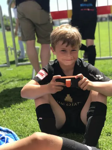 FCBs P07 talanger njuter av soliga fotbollsdagar i Halör Cup
