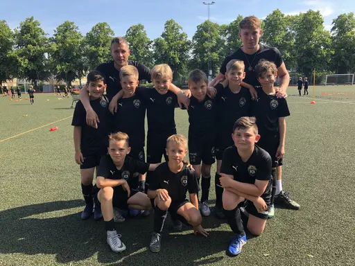 Glad Midsommar önskas alla i FC Bellevue familjen!