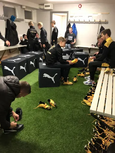 Välkomna 40 % från 17-19 IDAG. 