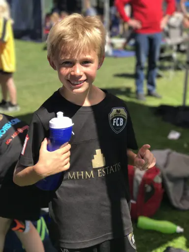 FCBs P07 talanger njuter av soliga fotbollsdagar i Halör Cup