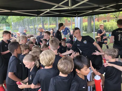 Glad Midsommar önskas alla i FC Bellevue familjen!