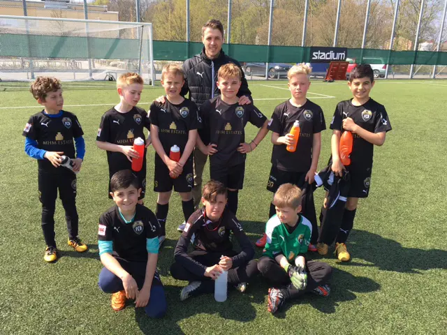 Team P05: Coach Tobias Södergren Övre raden fr vänster: Theo, Axel, Erik, Zach, Billy, Jasin Nedre rade fr vänster Aso, Liam, Svante