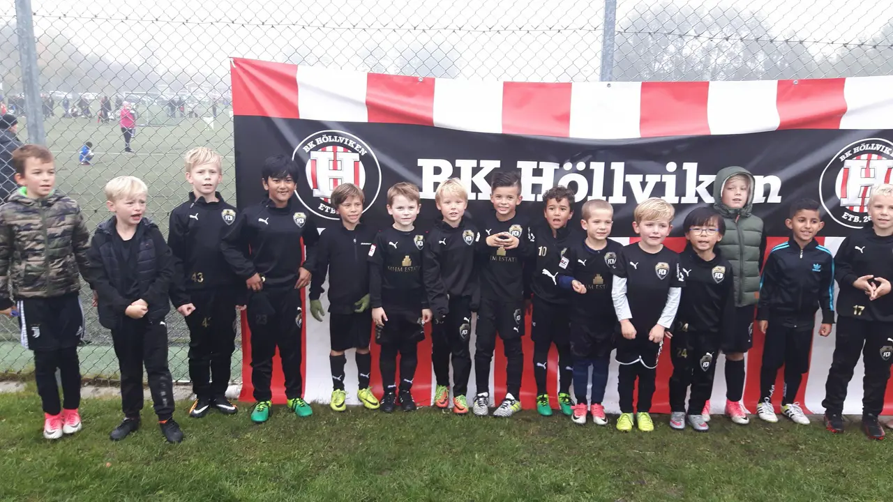 Bellevue P2010 hade närmare 30 spelare på säsongsavslutningen i Höllviken