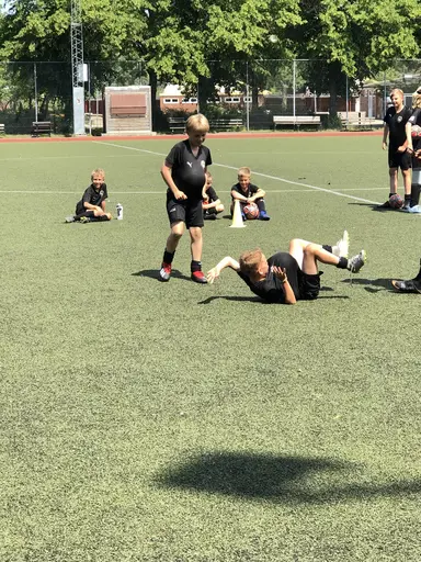 Glad Midsommar önskas alla i FC Bellevue familjen!