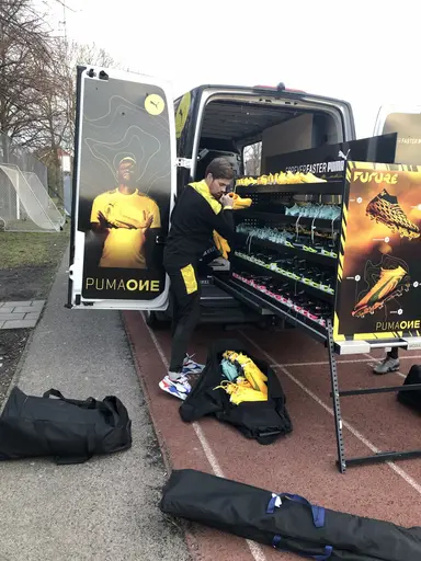 Välkomna 40 % från 17-19 IDAG. 