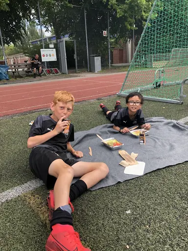 Bilder från succé campet i juni - Magiskt kul och supergoda luncher ☀️😃⛱⚽️