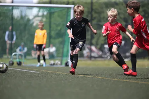 Solskensfotboll när P2012 gästades av duktiga LB07