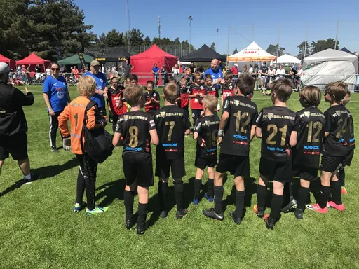 FCBs P07 talanger njuter av soliga fotbollsdagar i Halör Cup