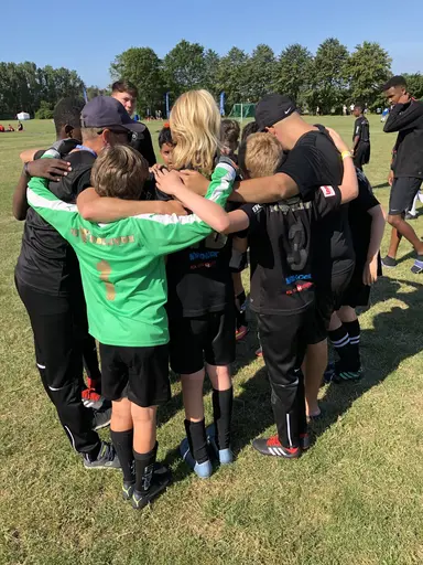 Förlust i 1/8 final mot slutvinnaren Brommapojkarna P05