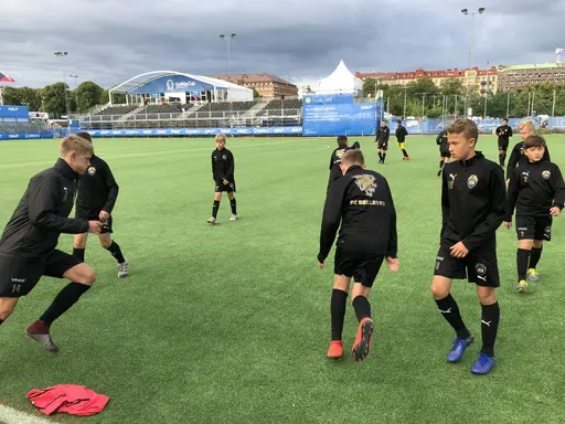 Förlust i 1/8 final mot slutvinnaren Brommapojkarna P05