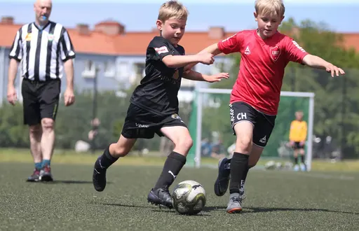 Solskensfotboll när P2012 gästades av duktiga LB07