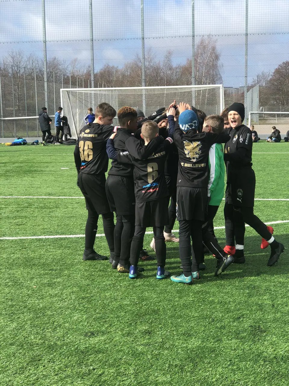 Magisk föreställning av P07: Husie IF - FC Bellevue 0-5 (2-0, 2-0, 1-0)