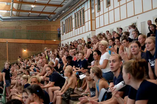 Fulla läktare när JSS hade 190 års kalas med massor av aktiviteter för både stora och små .