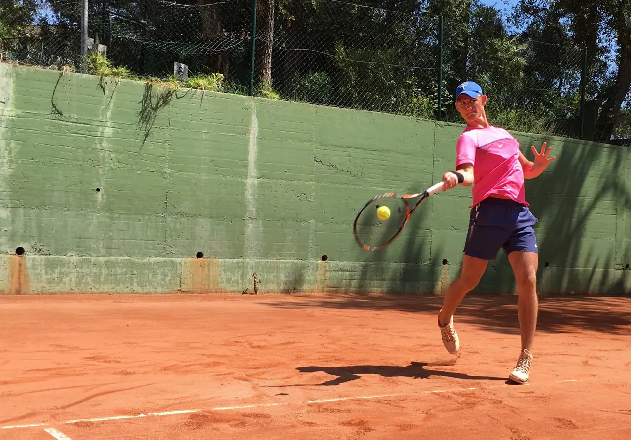 Vår Top Spin tränare Oskar Jönsson in action