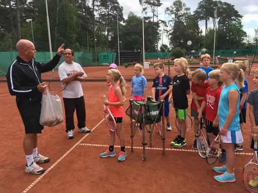 Tränarteamet med många superduktiga juniorer på banan