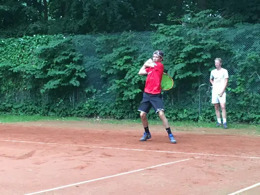 Tennisjuniorer in action i Kiel 2016