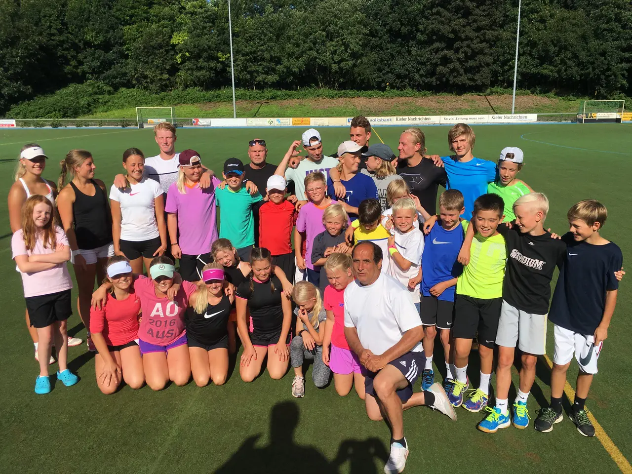 Redo att representera Åhus Tennisklubb?