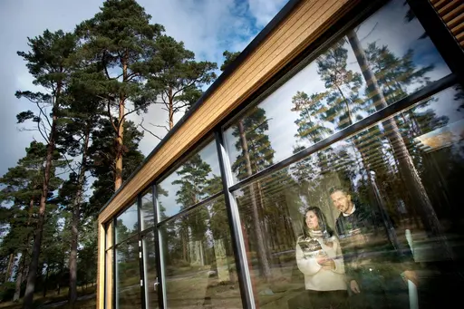Södra Äspet växer fram och Orsolya och Jonas Nordström 