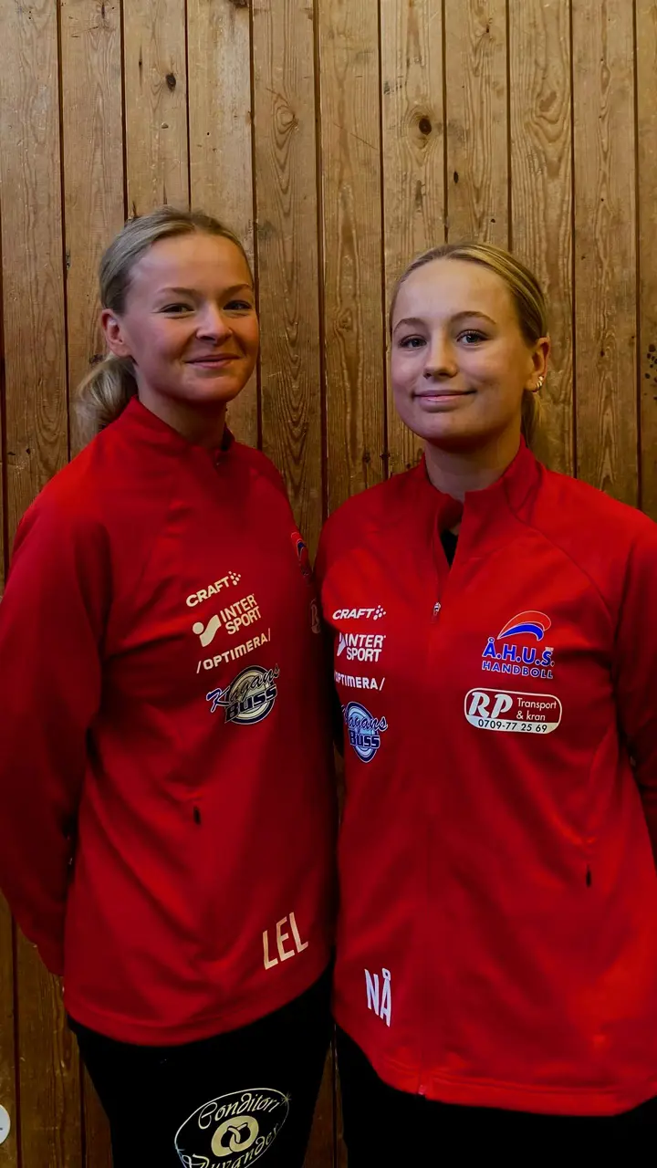Linn Eidhagen Lantz och Nellie Åström - två av våra duktiga ungdomsledare.