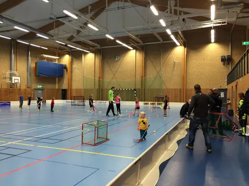 Skott träning med Chrille och vänskapsmatch med en konstig domare...