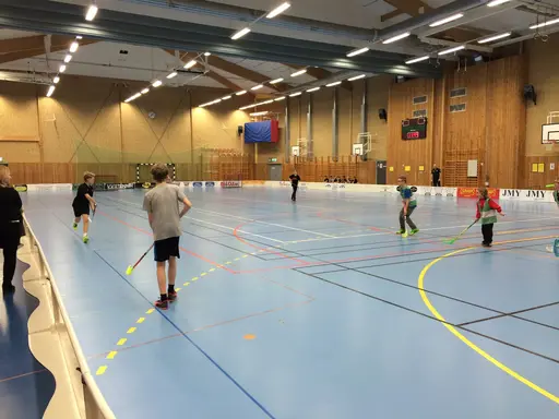 Skott träning med Chrille och vänskapsmatch med en konstig domare...