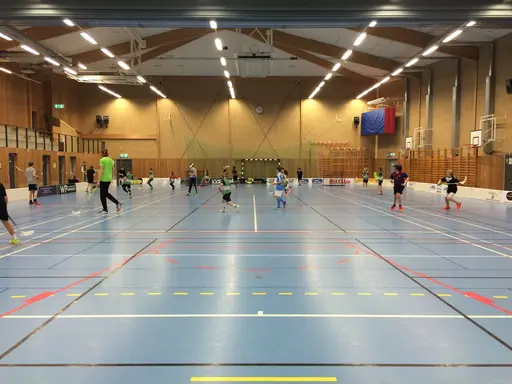 Skott träning med Chrille och vänskapsmatch med en konstig domare...