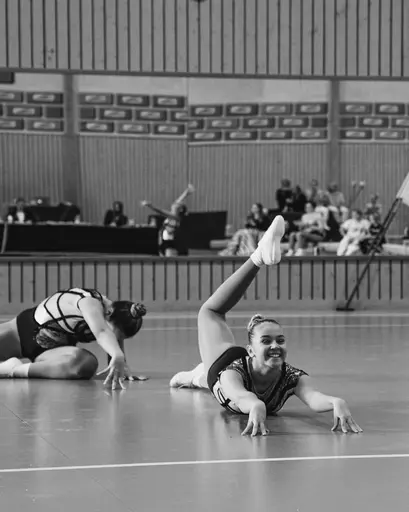 Bild 1- TGDs gymnaster efter prisutdelningen Bild 2- Wilma Jönsson, senior Bild 3- Molly Gerdrup, 2B Bild 4- Naja Becker & Alva Larsson, 2A Bild 5- Alva Larsson ag 2 Bild 6- Wilma Jönsson, senior