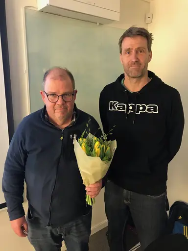 På bilderna syns Mikael Eberstål som tackades av efter många år som suppleant i huvudstyrelsen och årets pristagare av ledarpriset, Anna Vierhout, båda tillsammans med ordförande Patric Nilsen.
