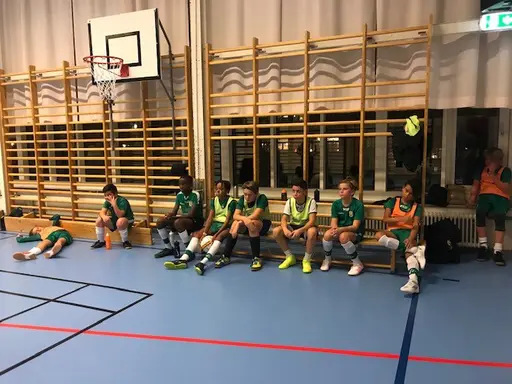 Eriksdalsskolan översikt. Ingång till idrottshallen: D1