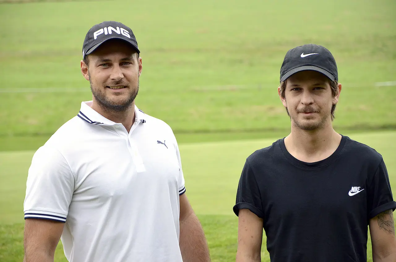 Anders Söderström och Niklas Edseryd, vinnare av Rimbo Hockey Golf 2017