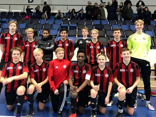 DM-vinnare Ersmarks IK:s p-03 och f-04
